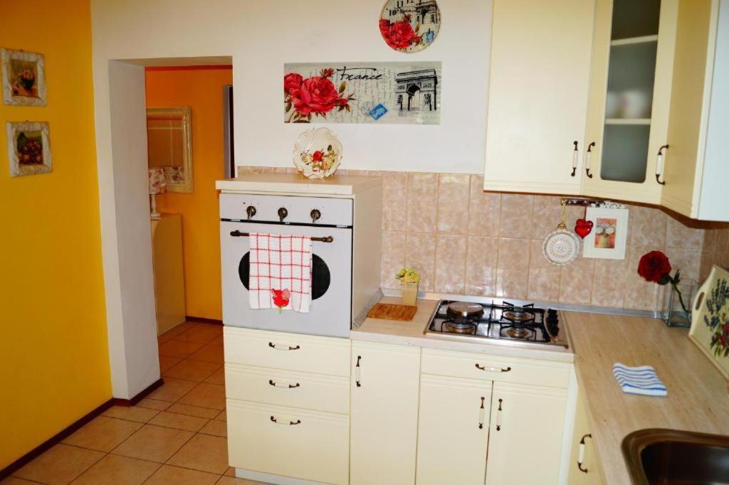 20 Meters From The Beach Jesenice  Esterno foto
